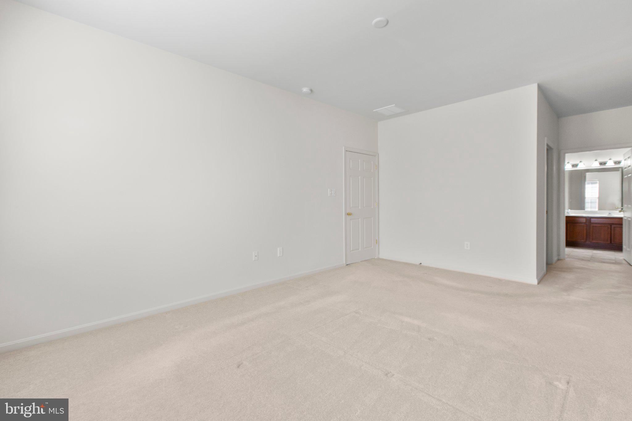 TURNBERRY EAST - Residential