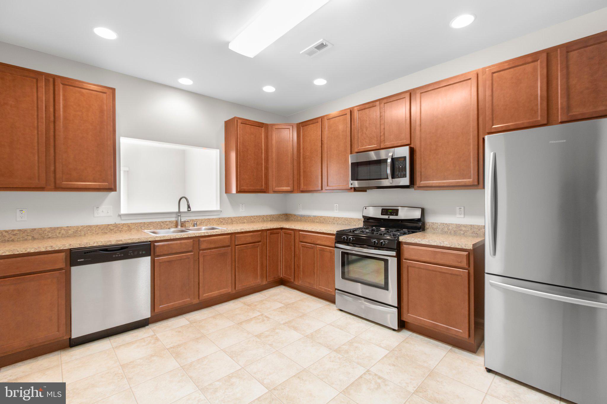 TURNBERRY EAST - Residential