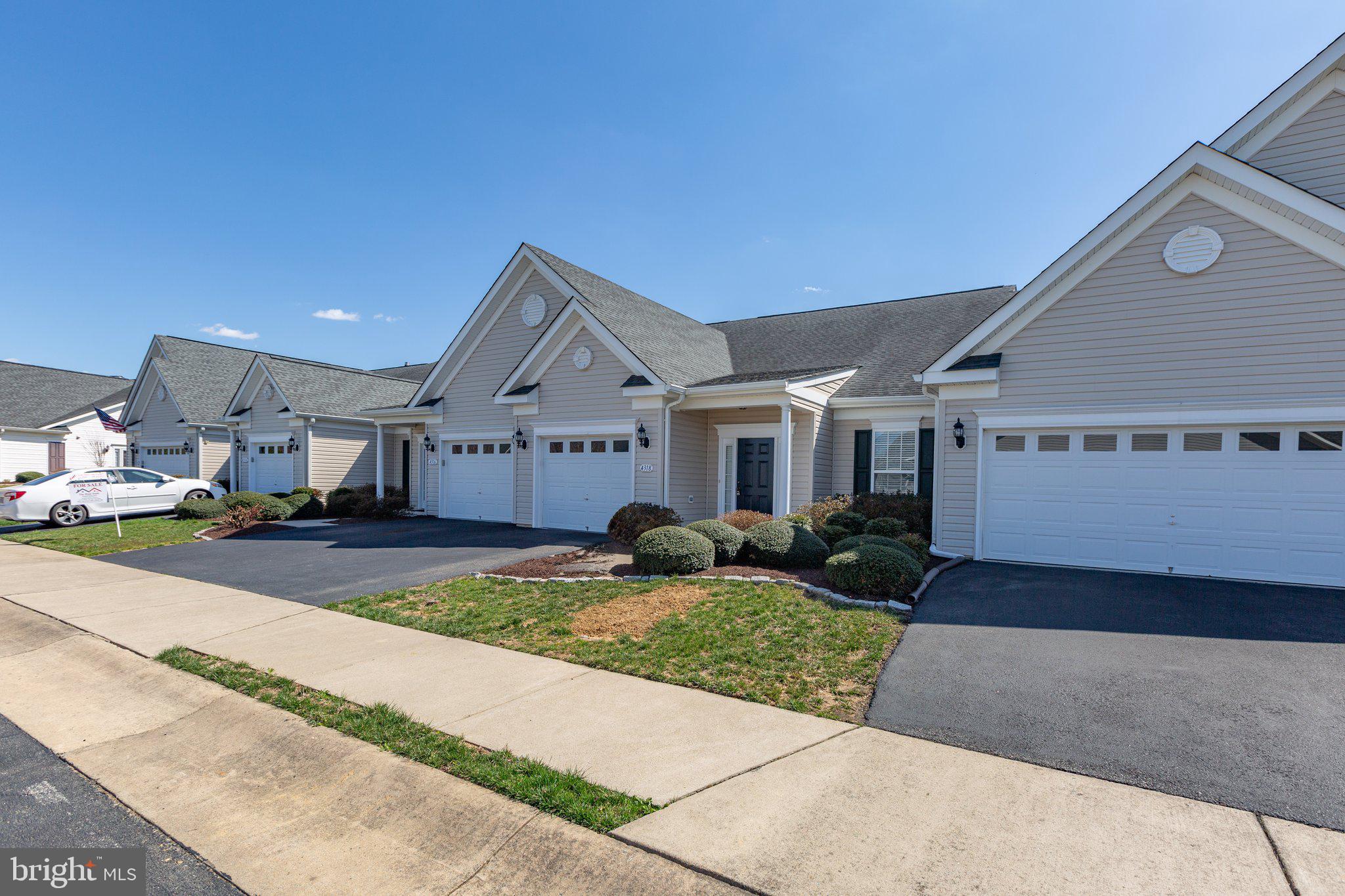 TURNBERRY EAST - Residential