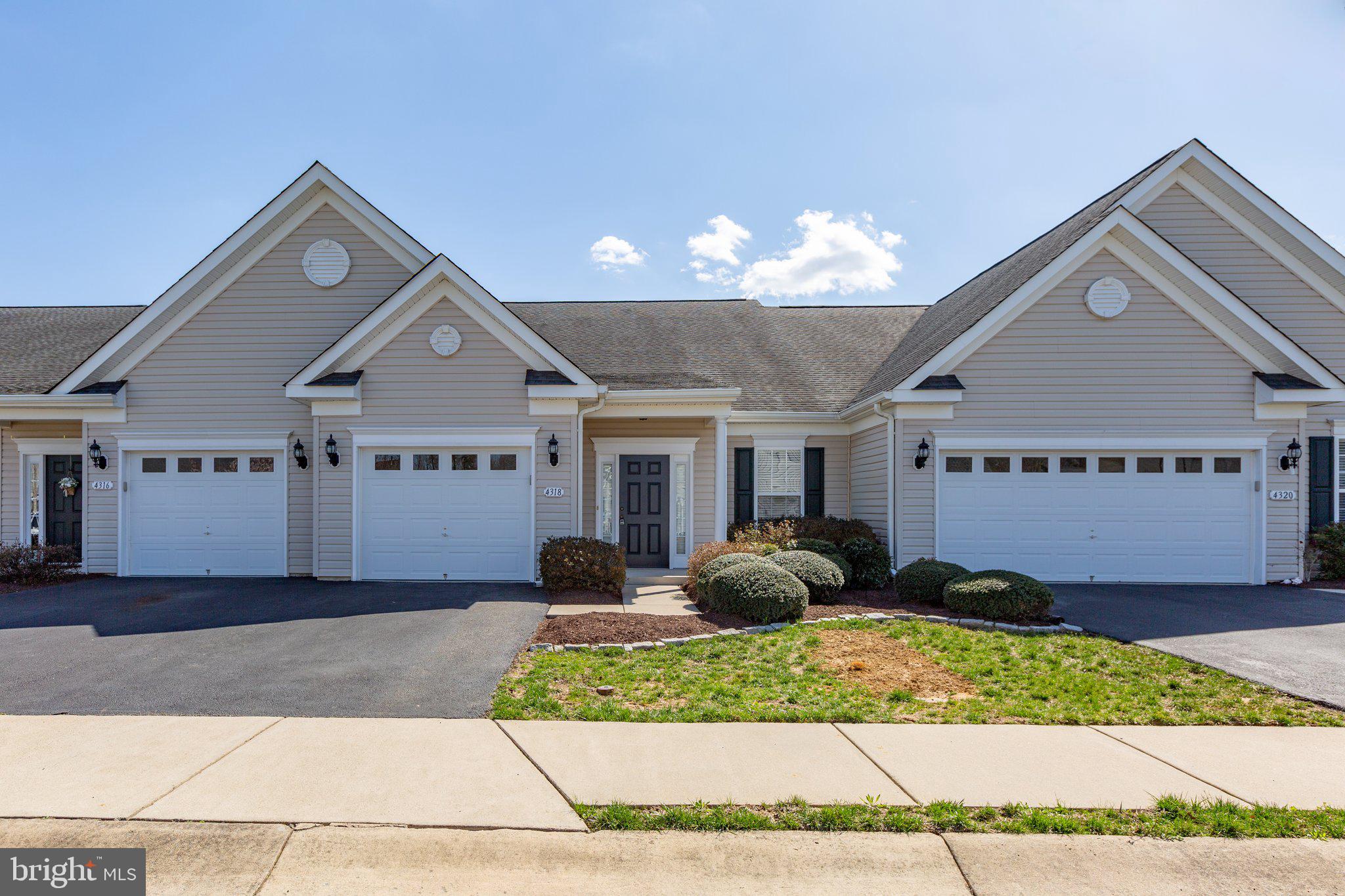 TURNBERRY EAST - Residential