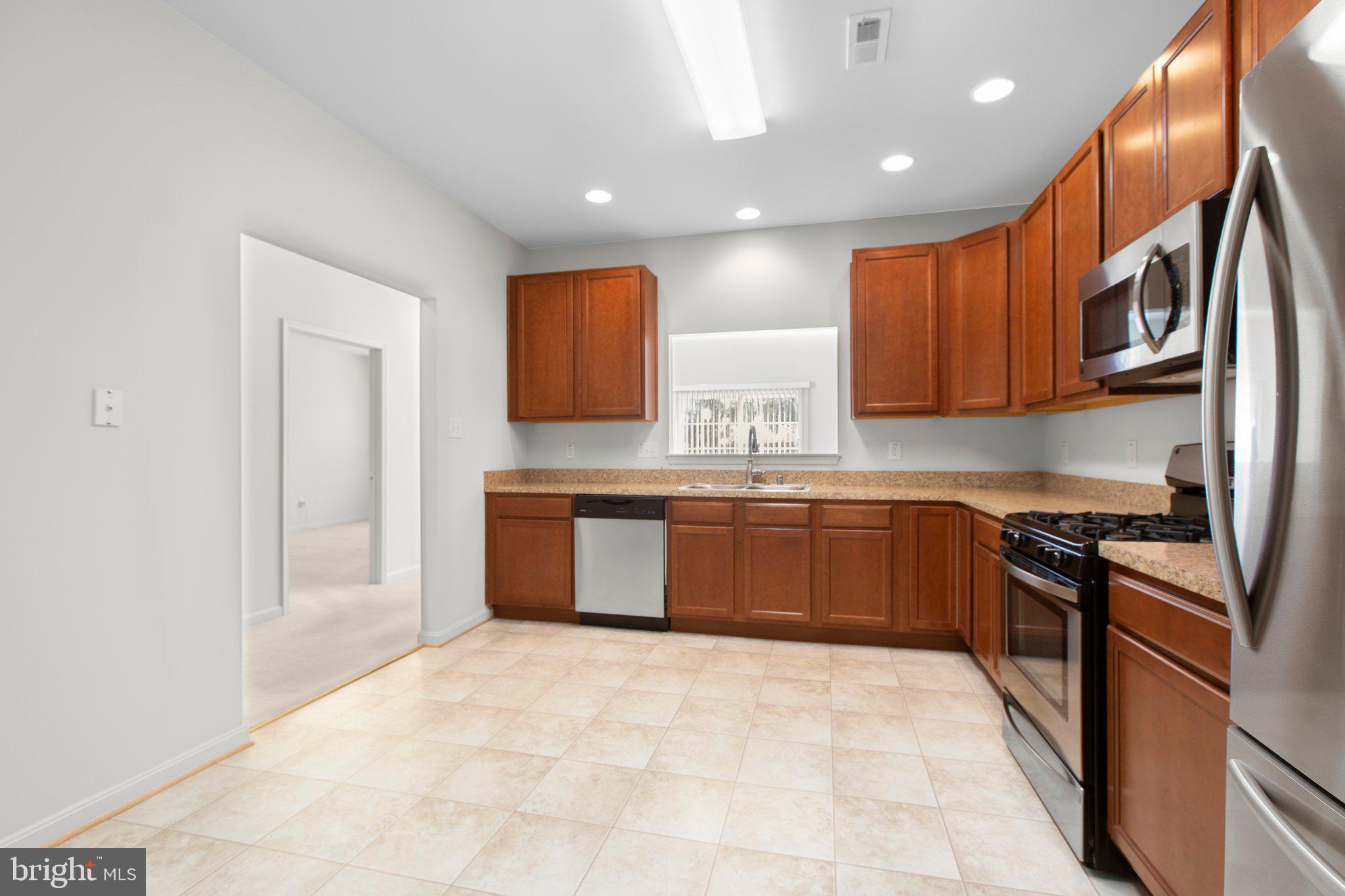 TURNBERRY EAST - Residential