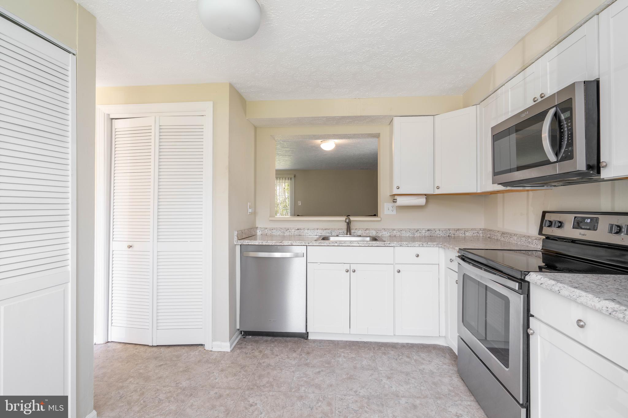 29 FORESTVIEW COURT