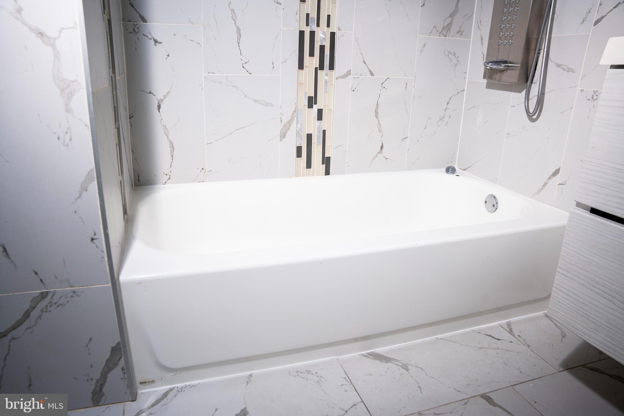 COBBS CREEK - Residential Lease