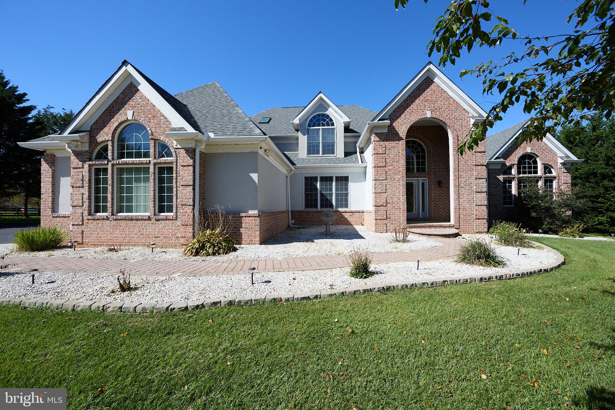 22 MISTY LANE