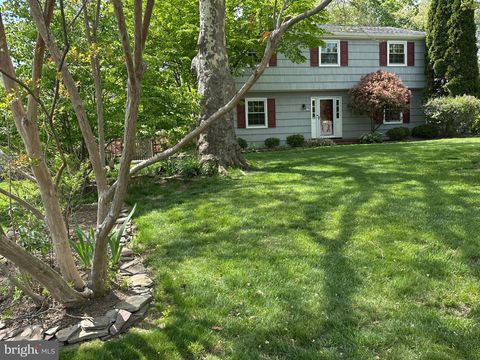 19 FARM ROAD EWING NJ 08638