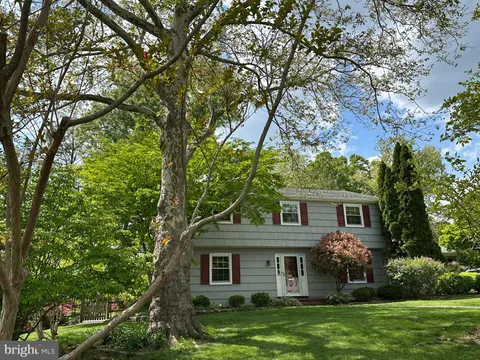 19 Farm Road, Ewing, NJ MLS: NJME2073224