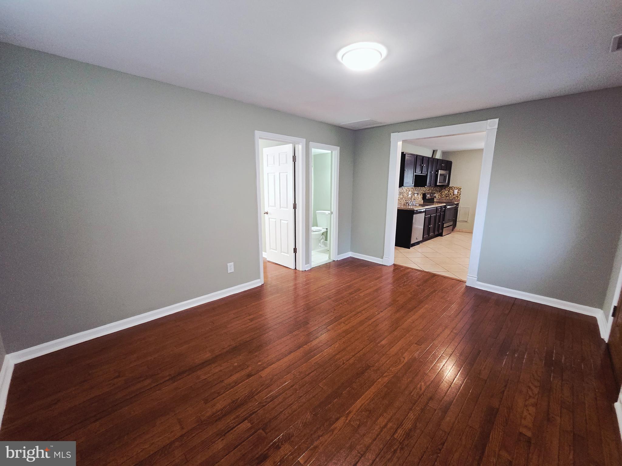 QUEENS CHAPEL MANOR - Residential