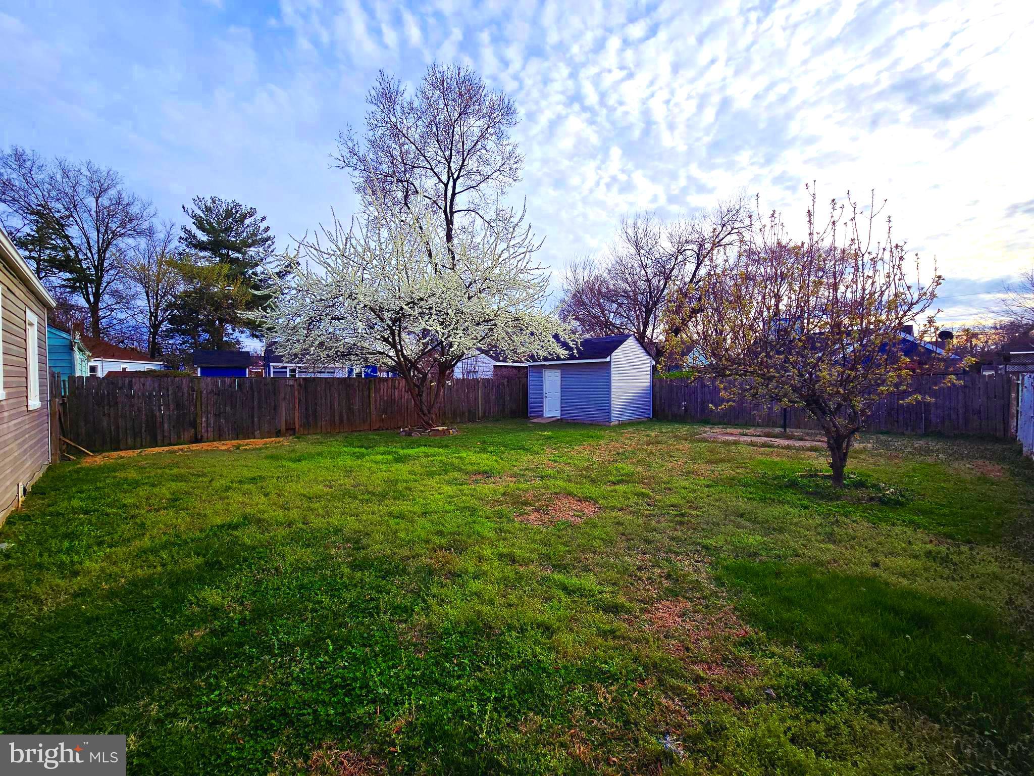 QUEENS CHAPEL MANOR - Residential