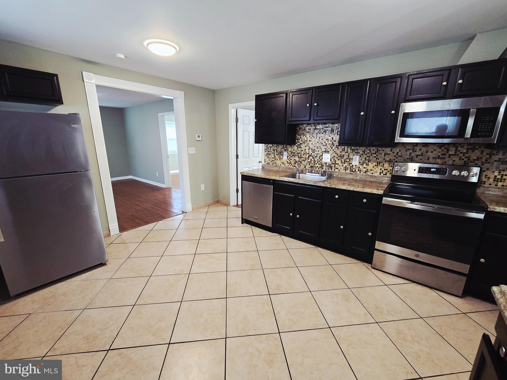 QUEENS CHAPEL MANOR - Residential