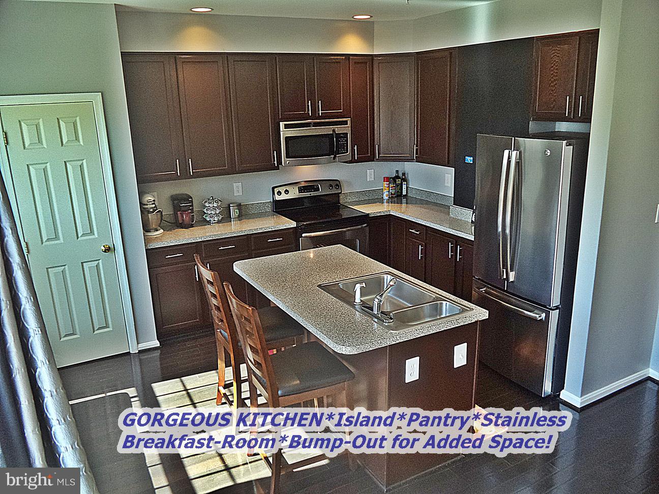 RIDGEFIELD - Residential