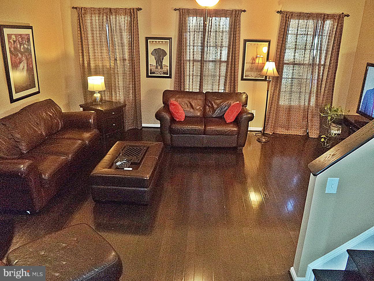 RIDGEFIELD - Residential