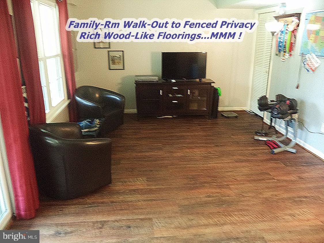 RIDGEFIELD - Residential