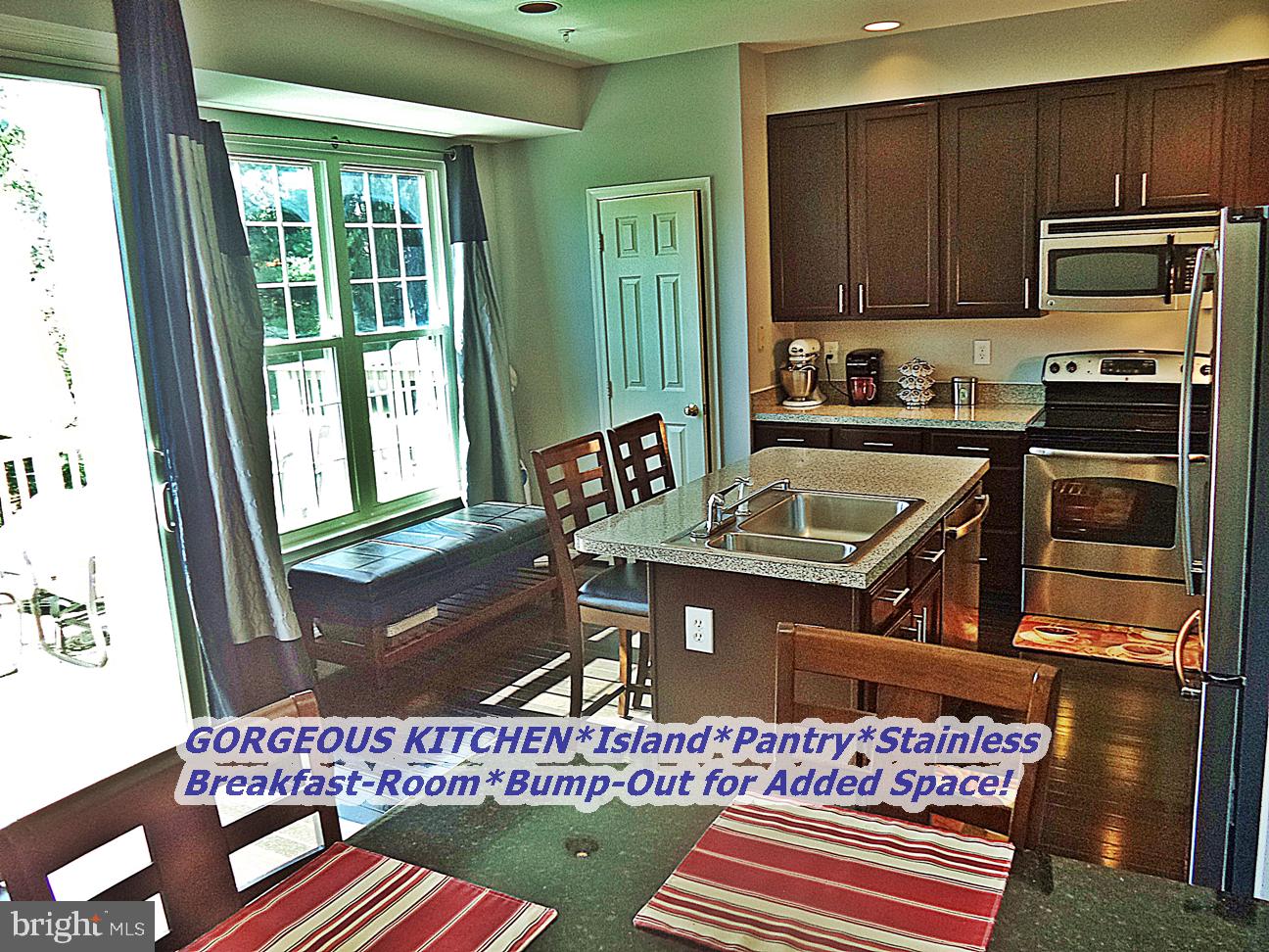 RIDGEFIELD - Residential