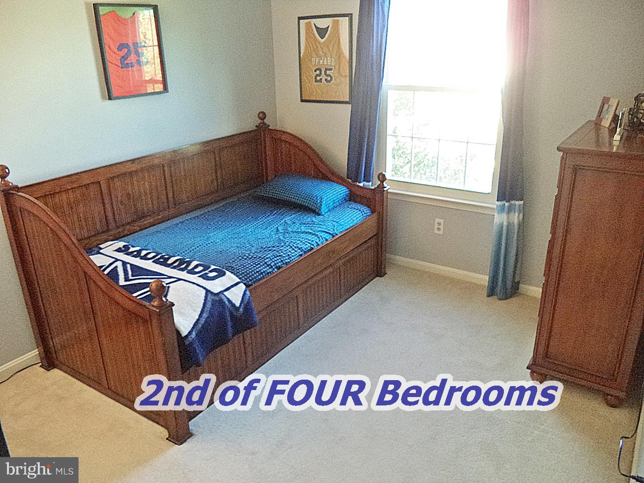 RIDGEFIELD - Residential