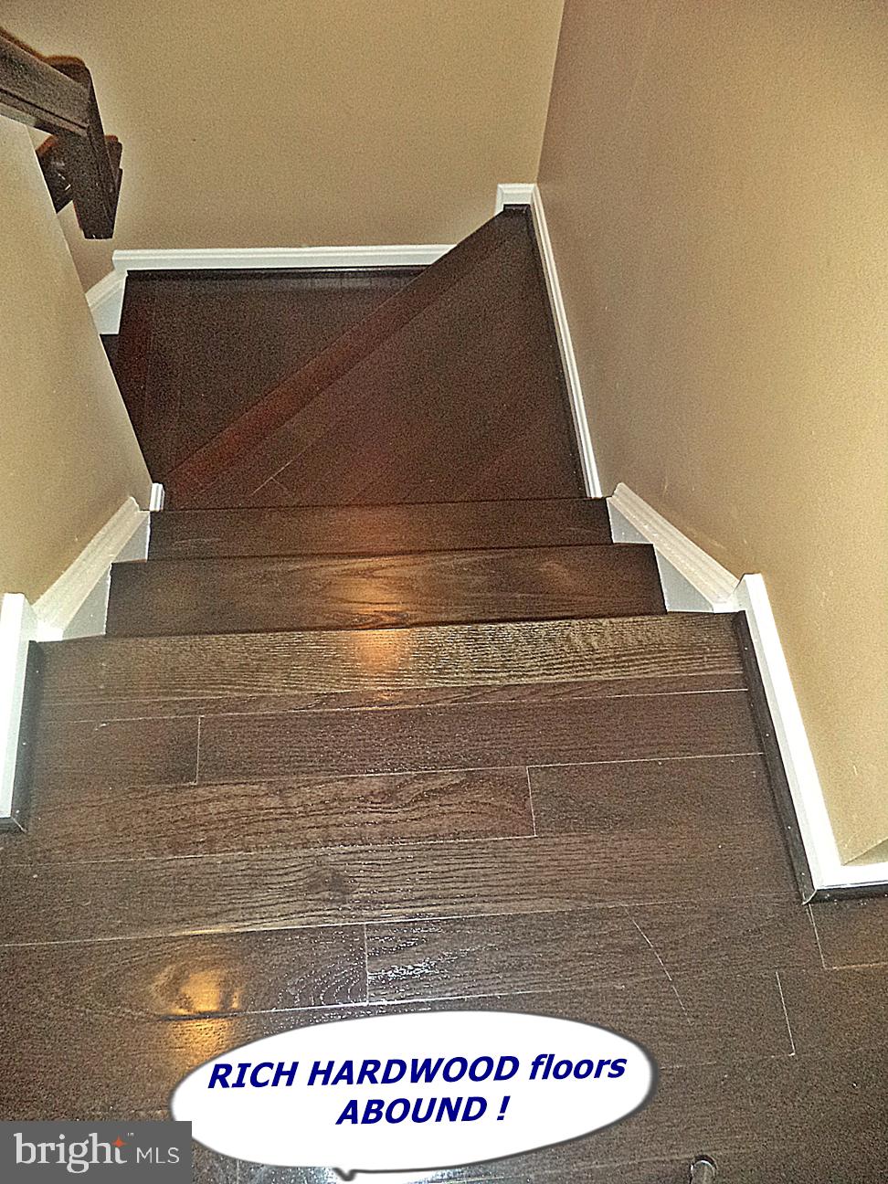 RIDGEFIELD - Residential