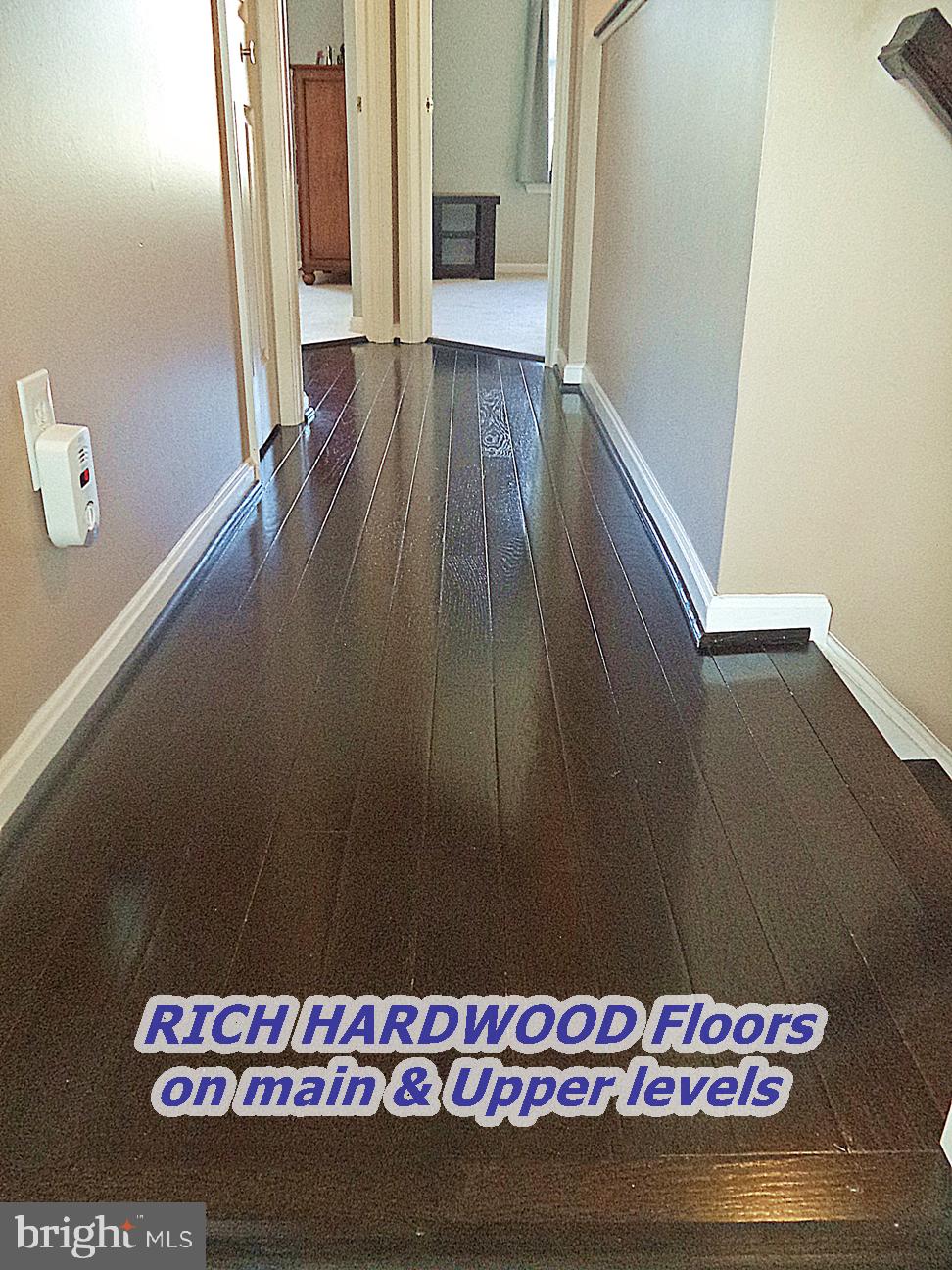 RIDGEFIELD - Residential