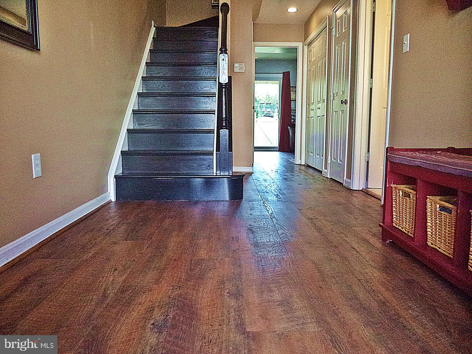 RIDGEFIELD - Residential