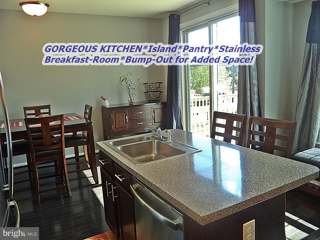 RIDGEFIELD - Residential