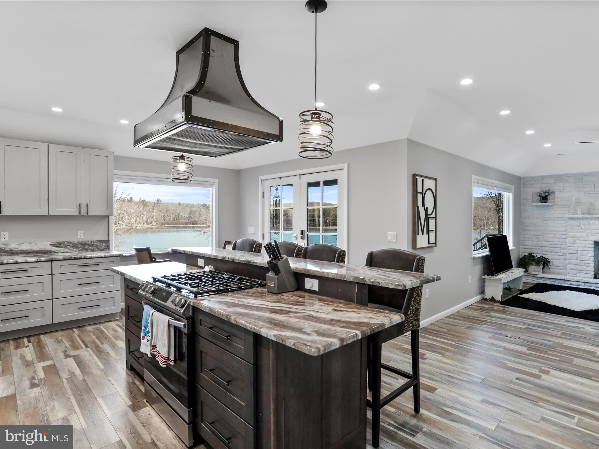 DEEP CREEK - Residential