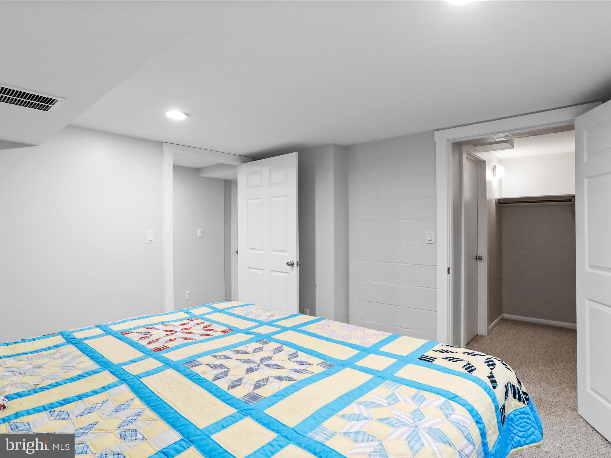 DEEP CREEK - Residential