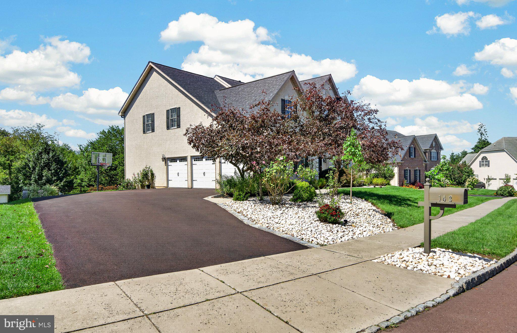 143 STEINBRIGHT DRIVE