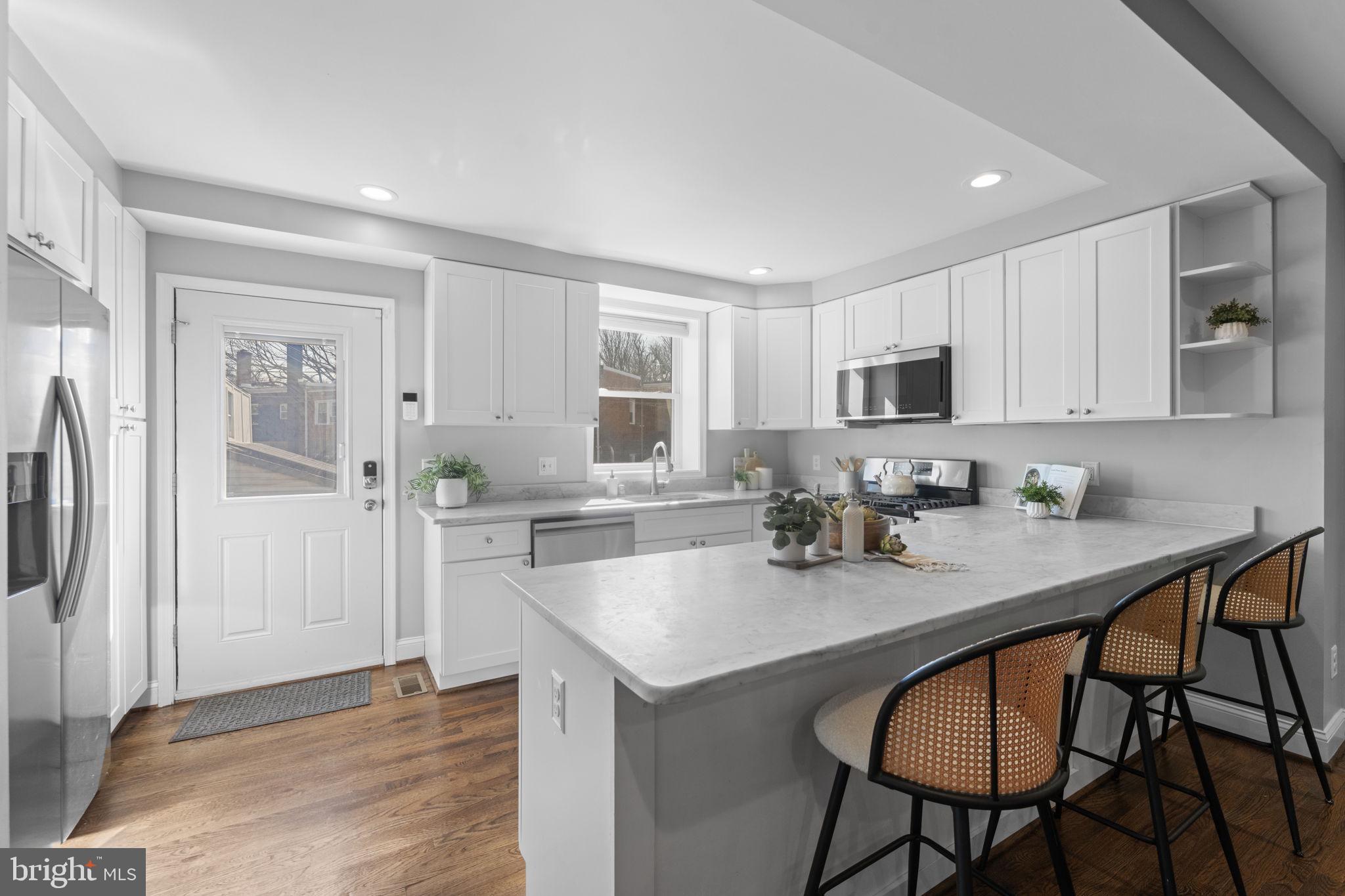 16 GALLATIN STREET NW