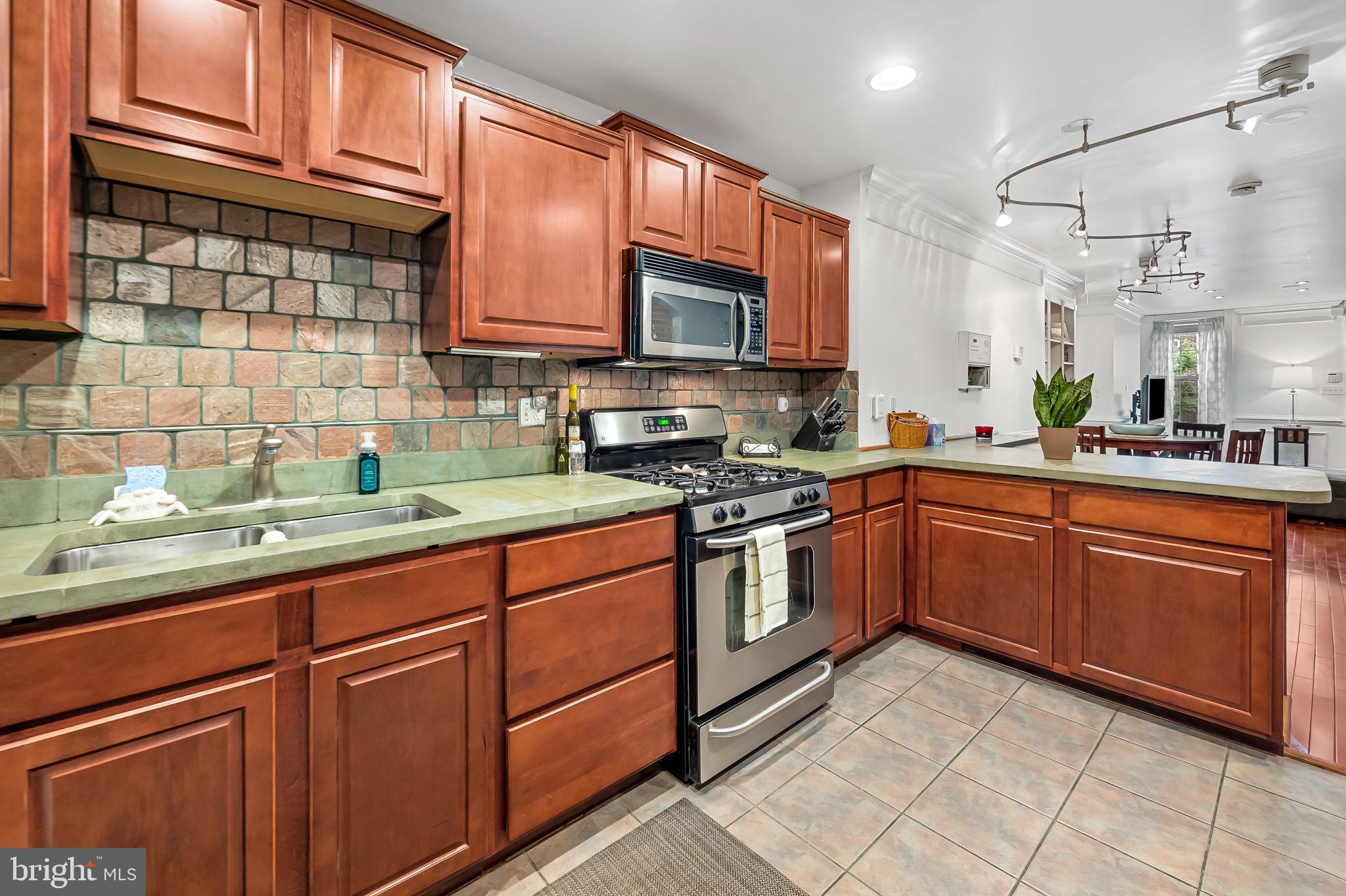 CANTON - Residential