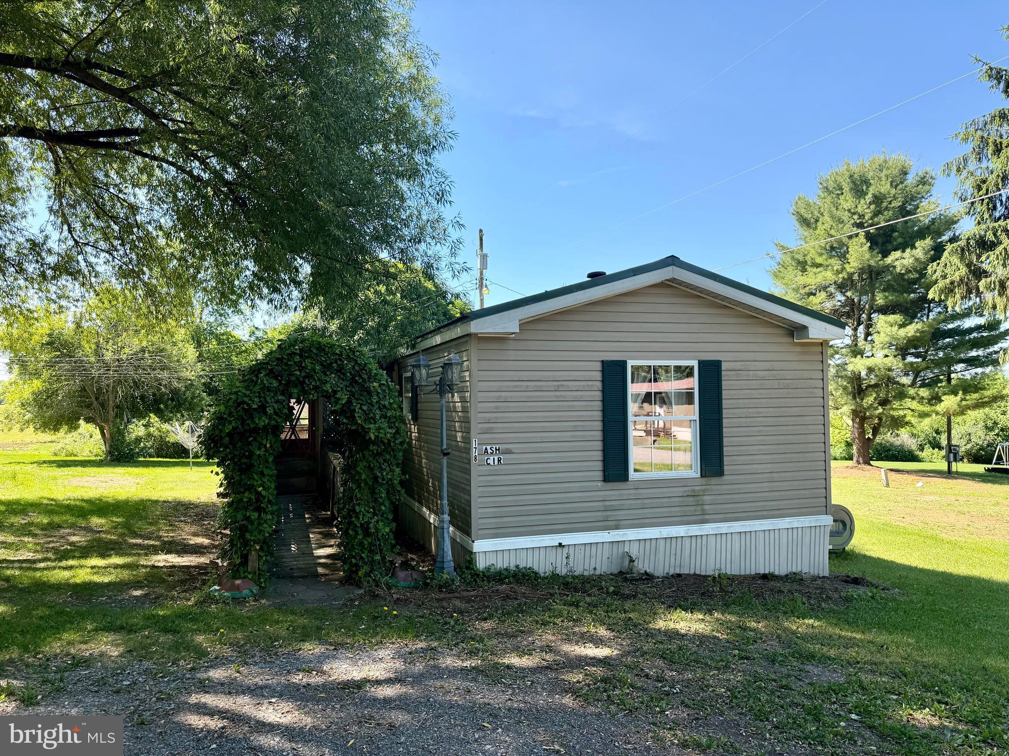 178 ASH CIRCLE