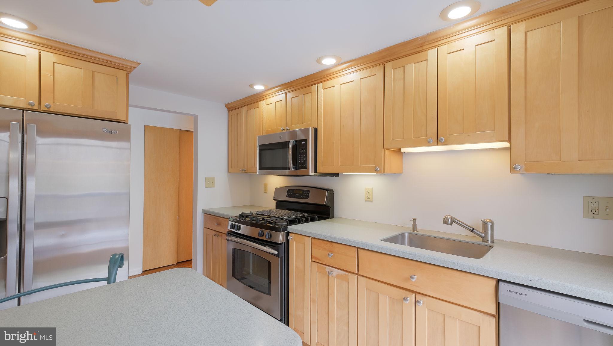 FAIRWAYS - Residential