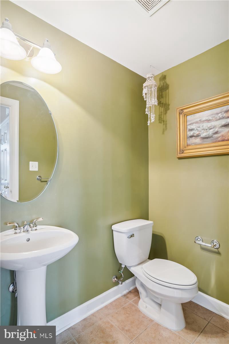 HIDDEN CREEK - Residential Lease