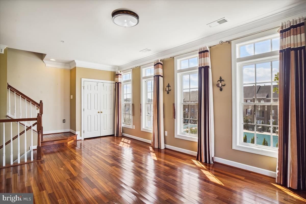 HIDDEN CREEK - Residential Lease