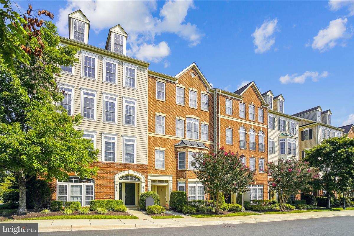 HIDDEN CREEK - Residential Lease