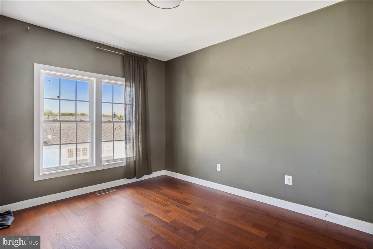 HIDDEN CREEK - Residential Lease