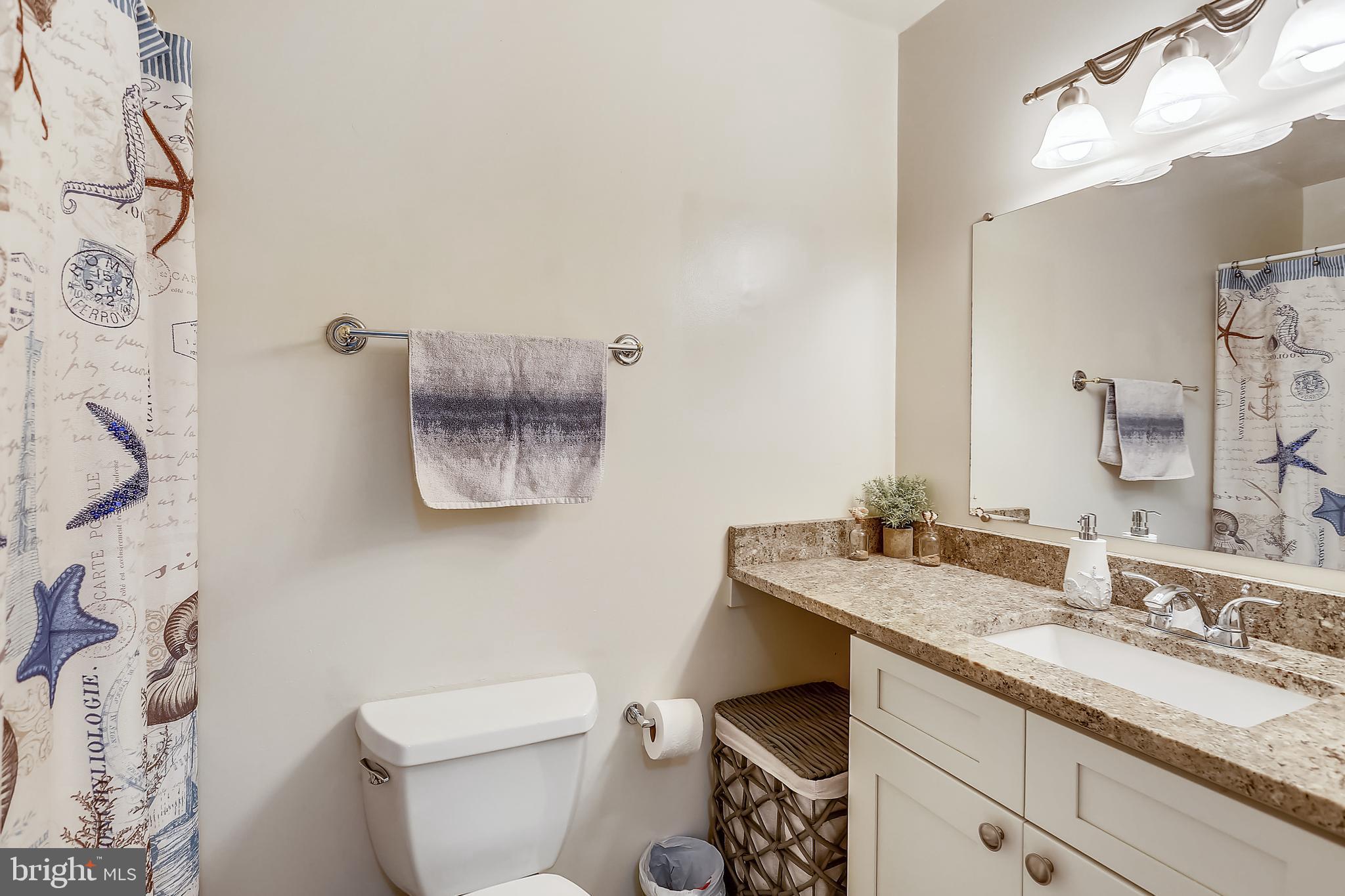 DEEPWOOD - Residential Lease