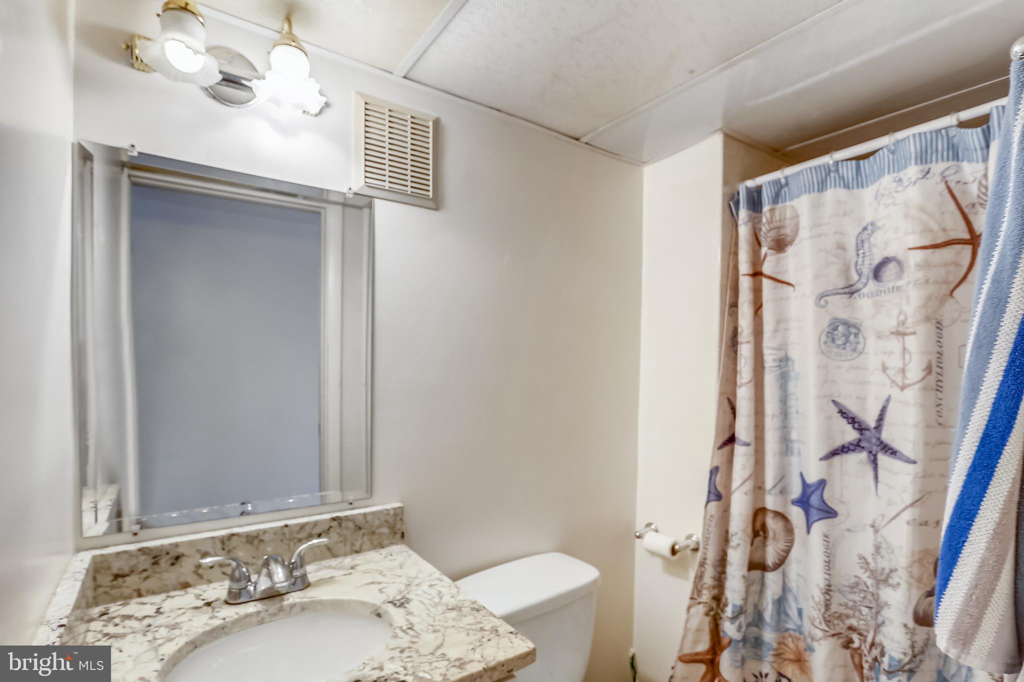 DEEPWOOD - Residential Lease