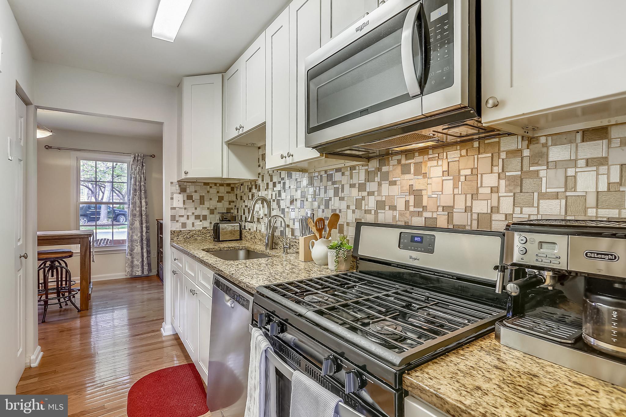 DEEPWOOD - Residential Lease