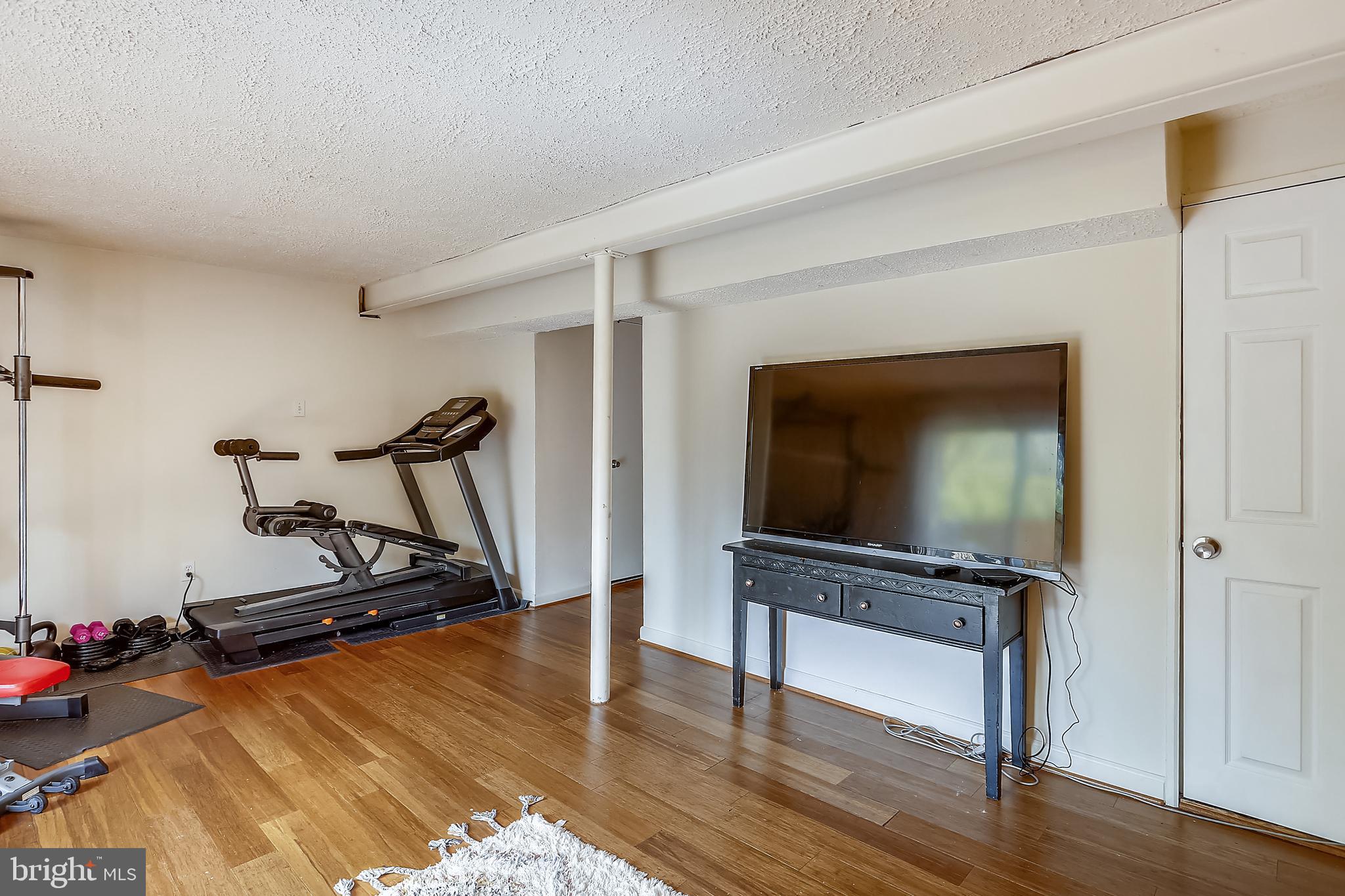 DEEPWOOD - Residential Lease