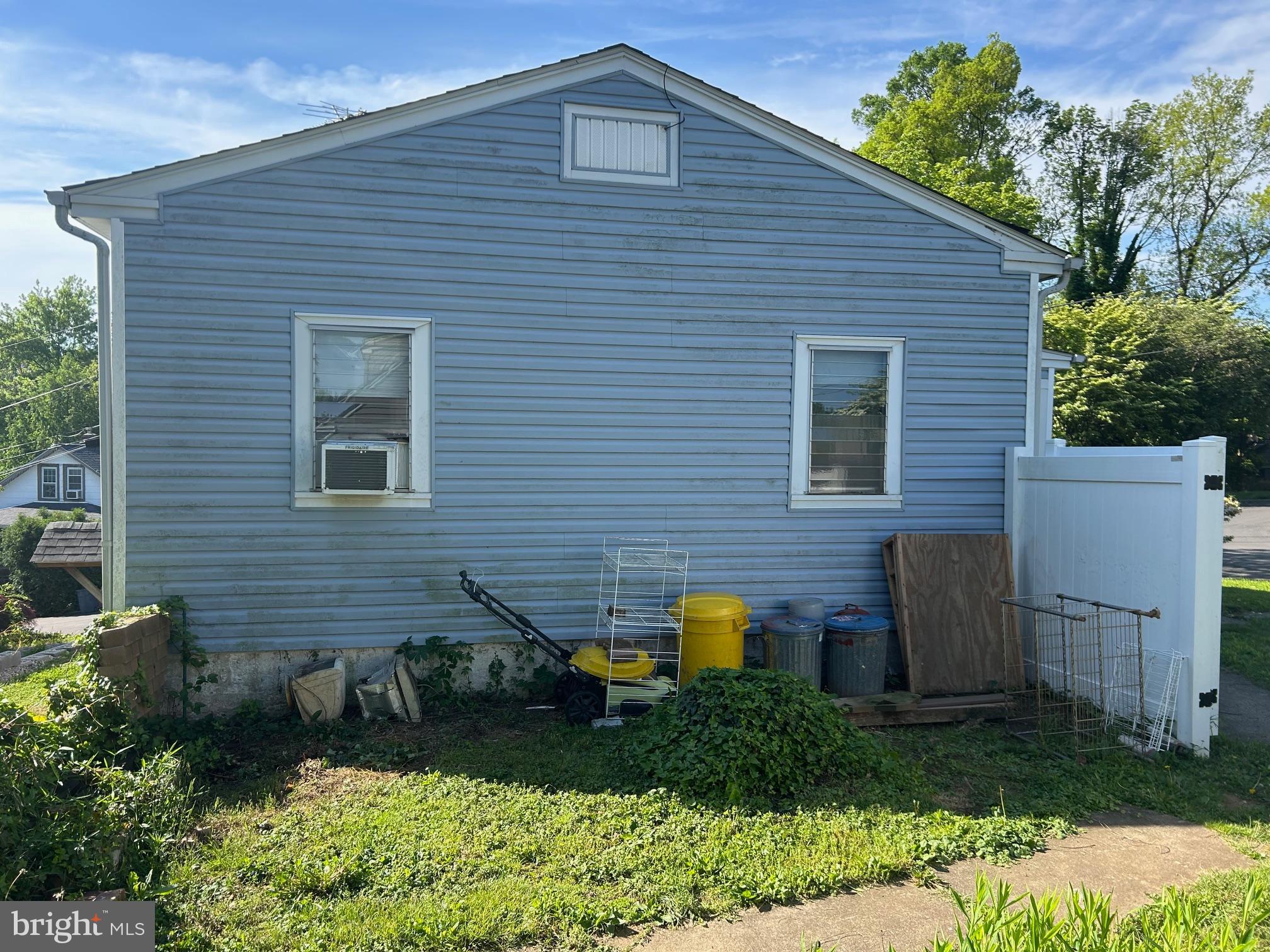 133 MAPLE AVENUE