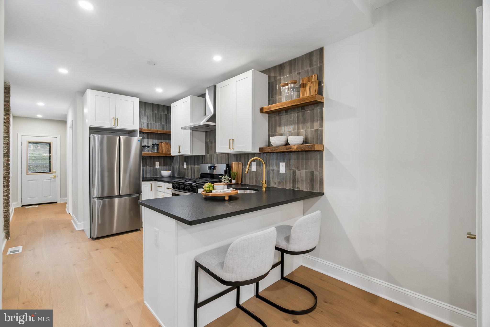 133 W NORRIS STREET