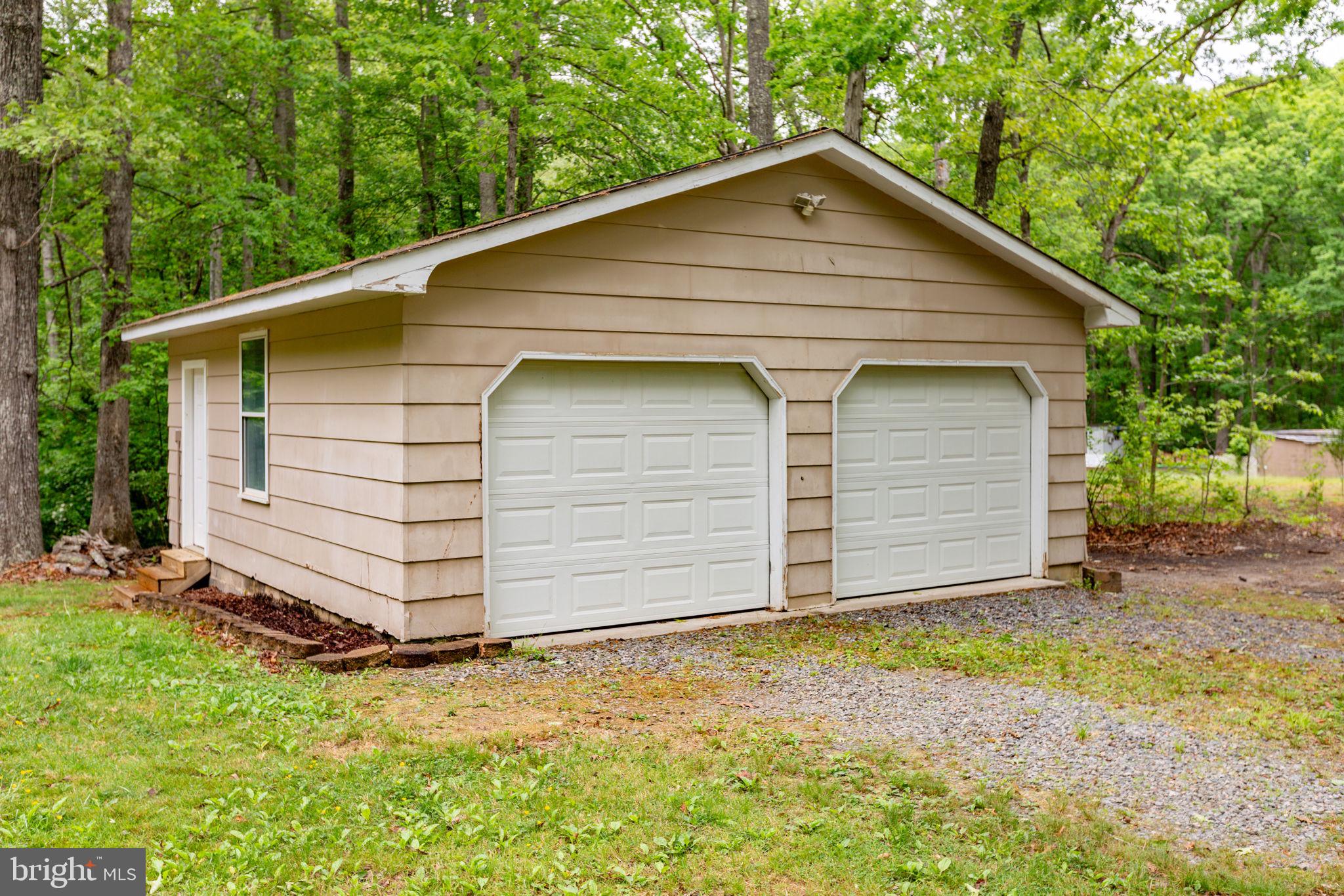 TODDS TAVERN ESTATES - Residential