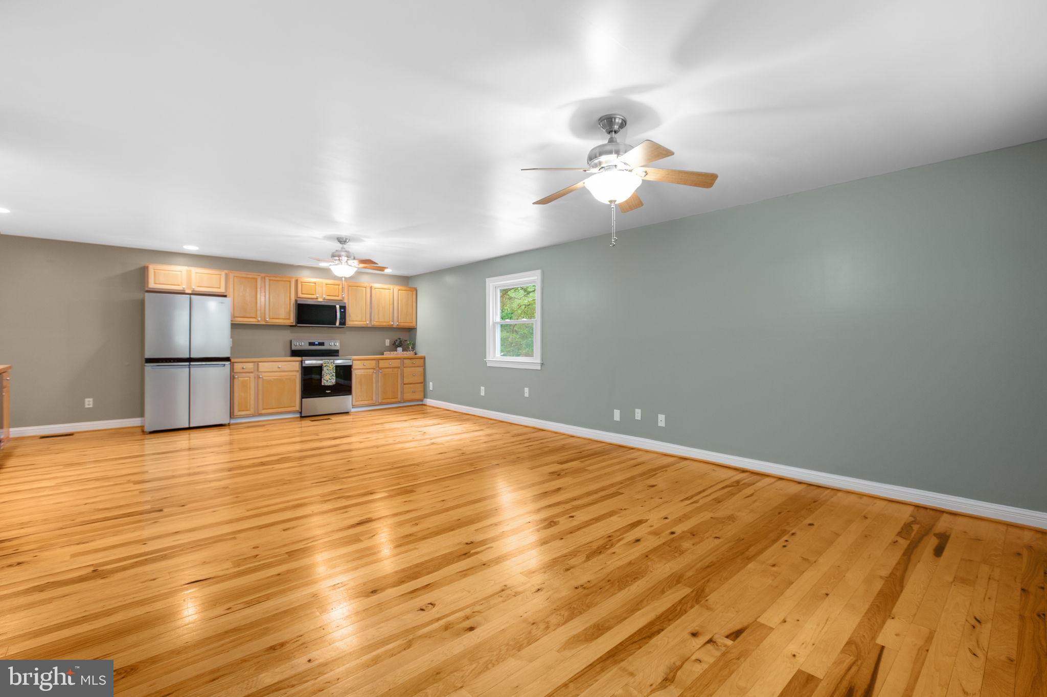 TODDS TAVERN ESTATES - Residential