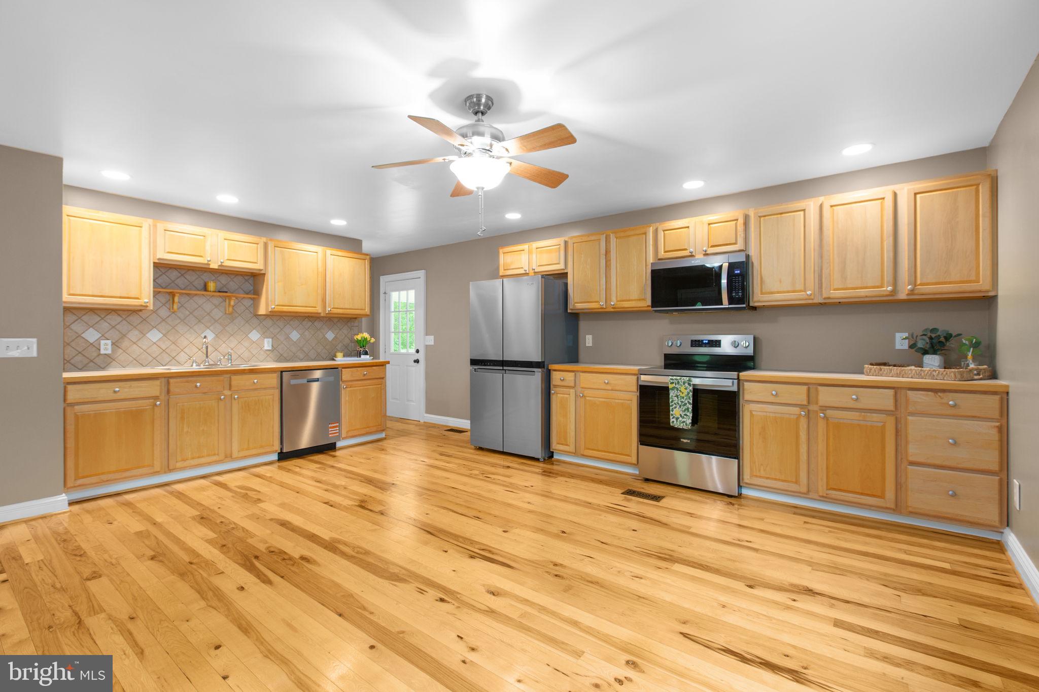 TODDS TAVERN ESTATES - Residential