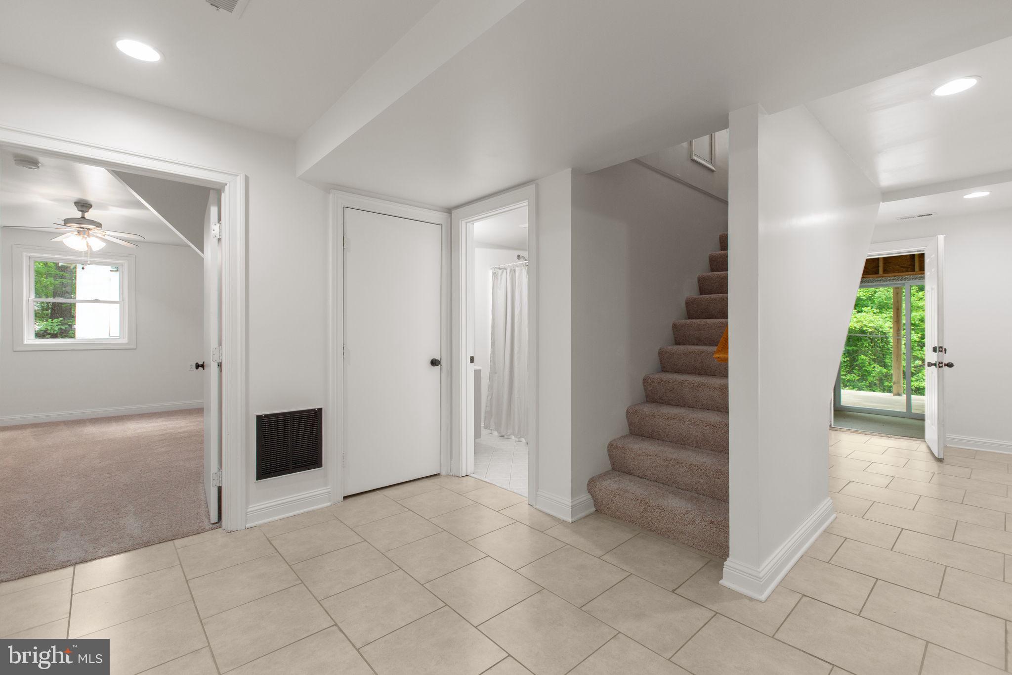 TODDS TAVERN ESTATES - Residential
