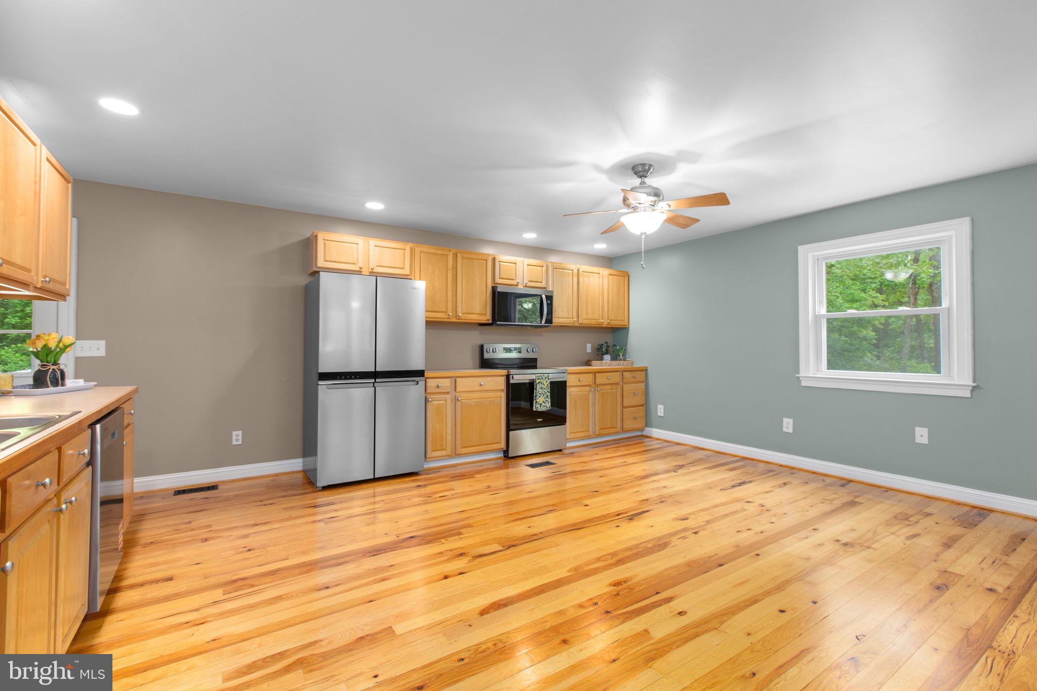 TODDS TAVERN ESTATES - Residential