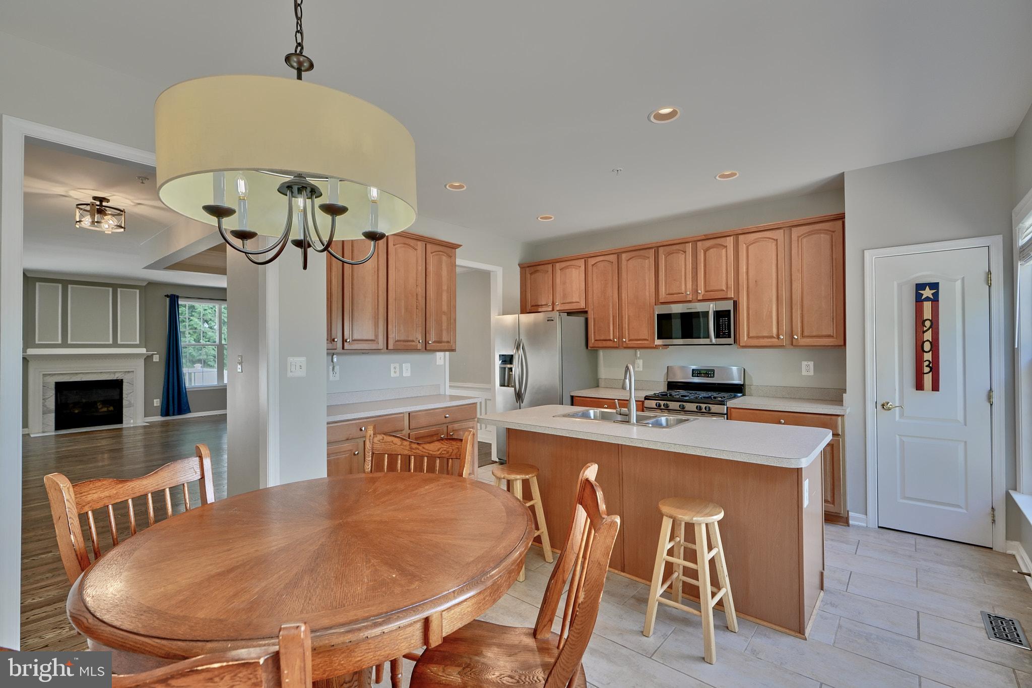 IRWINS CHOICE - Residential Lease