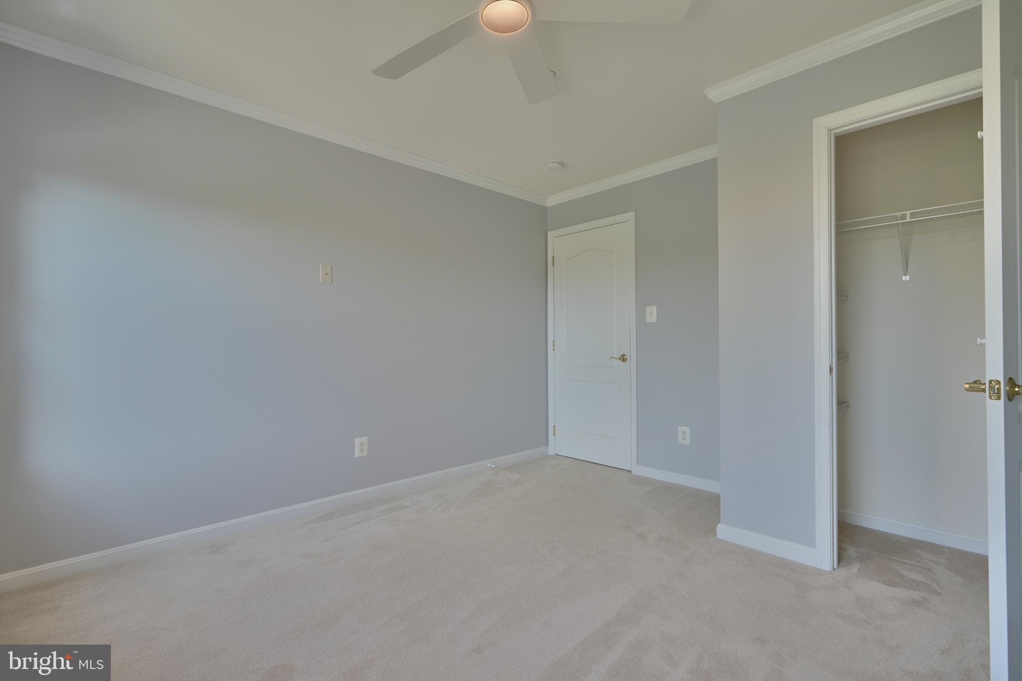 IRWINS CHOICE - Residential Lease