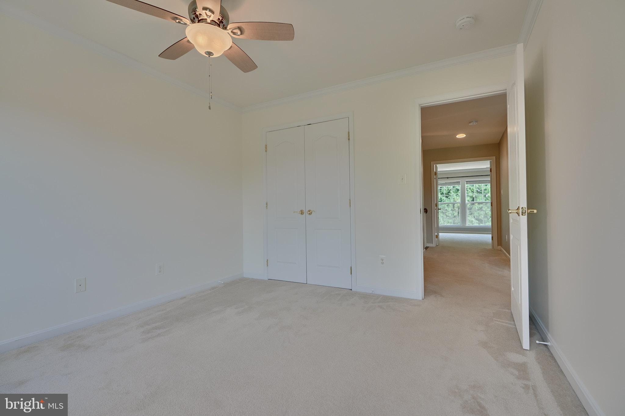 IRWINS CHOICE - Residential Lease