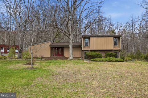 Homes For Sale - 2199 Logmill Road<br/> Prince William County, HAYMARKET, VA 20169