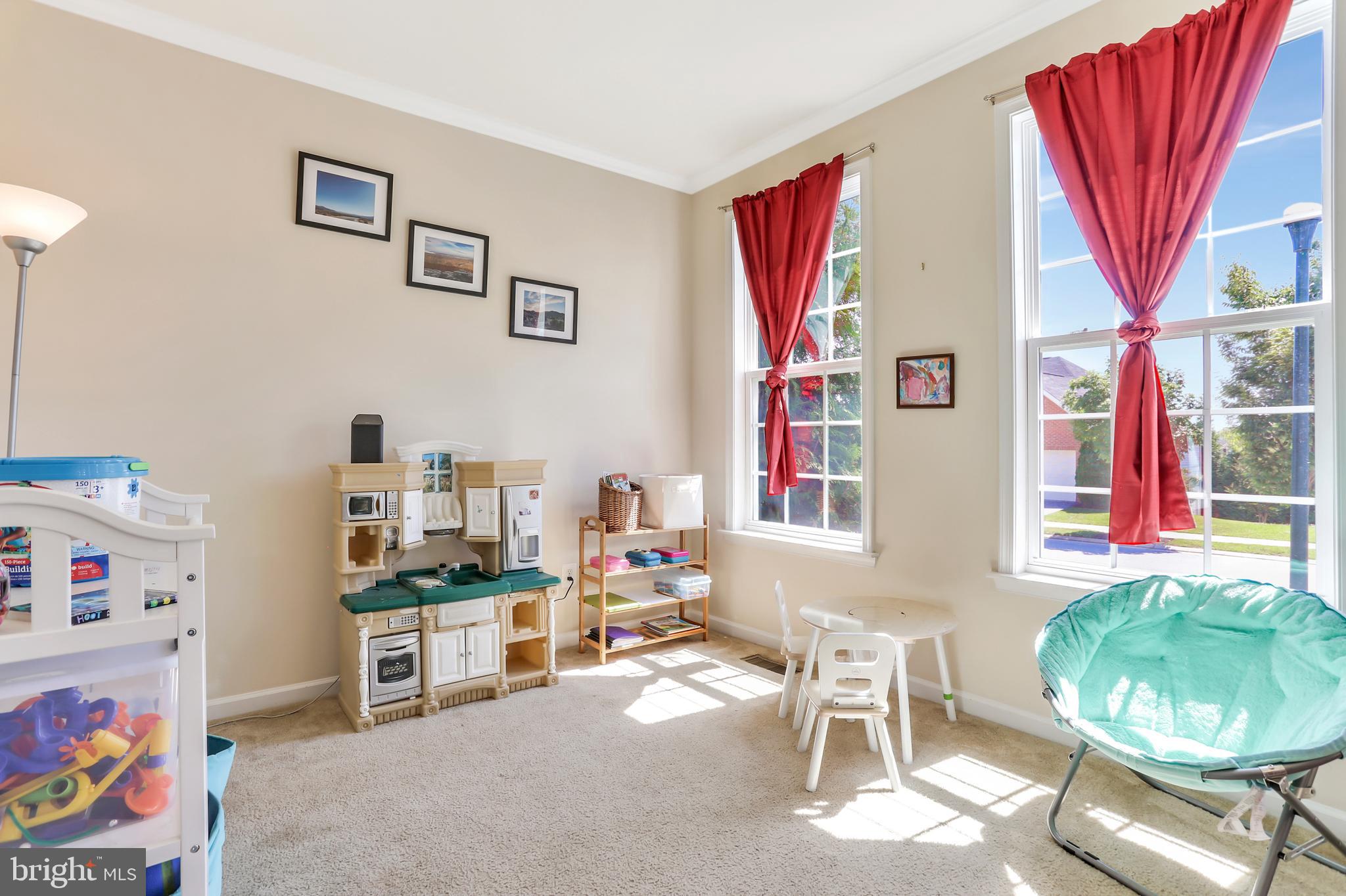 LAKELAND PLACE - Residential