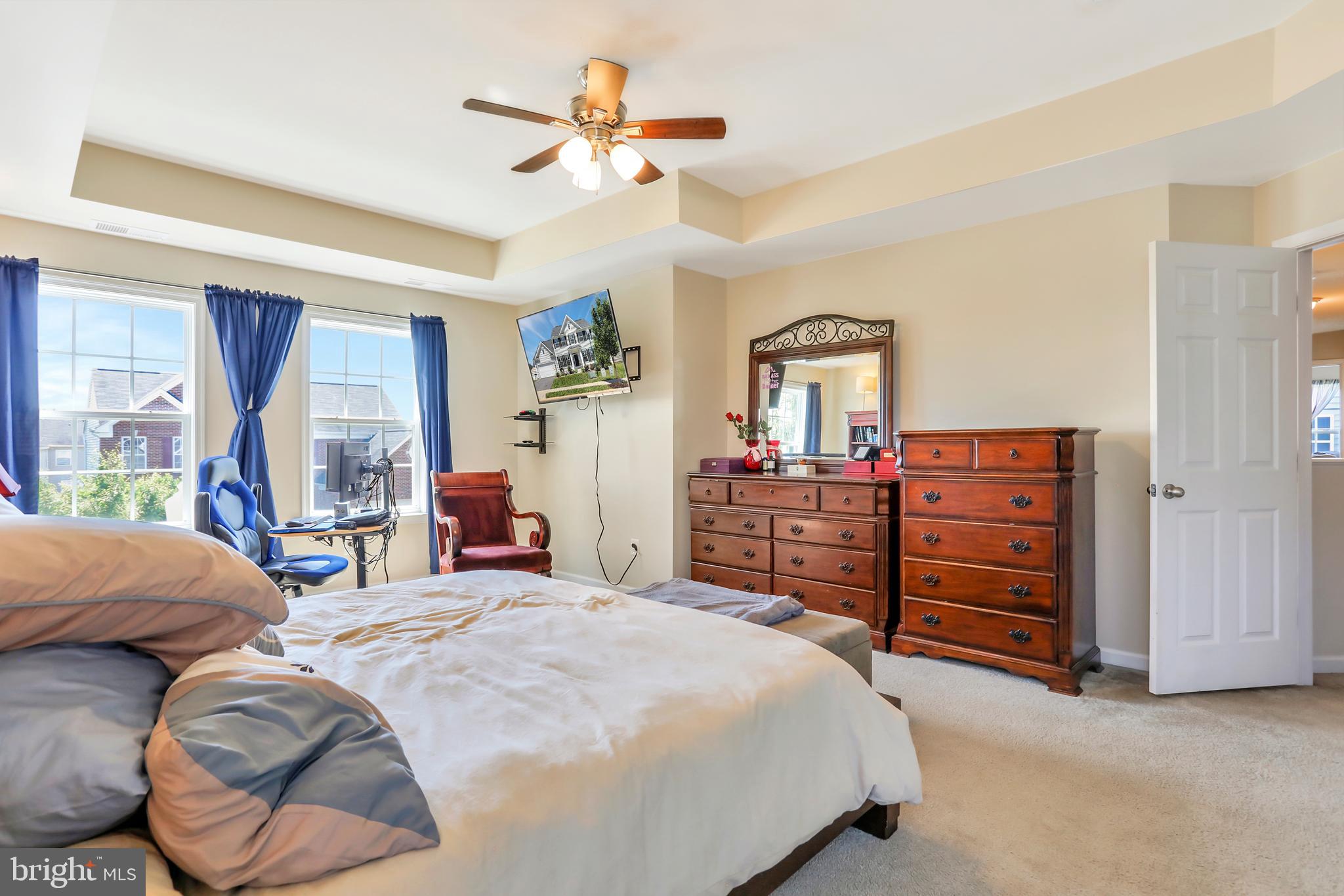 LAKELAND PLACE - Residential